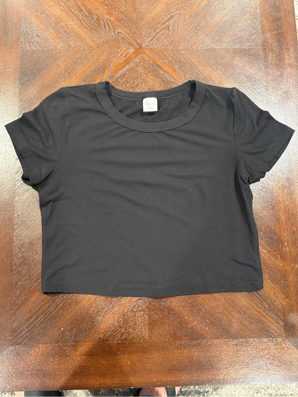 SUZETTE Black Short Sleeve Cropped Tee SIZE M/L